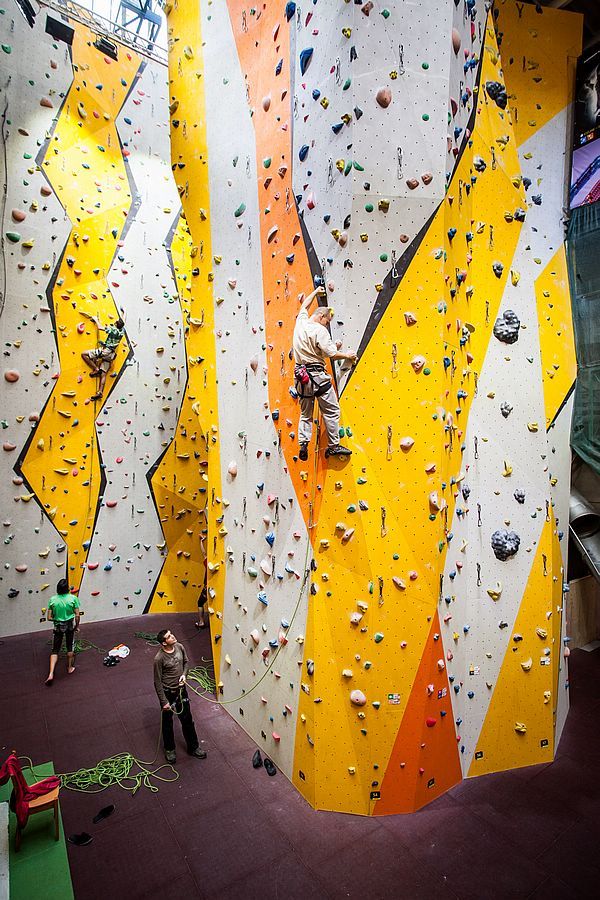 Luky Mountain Rock Climbing Training Group Outguided