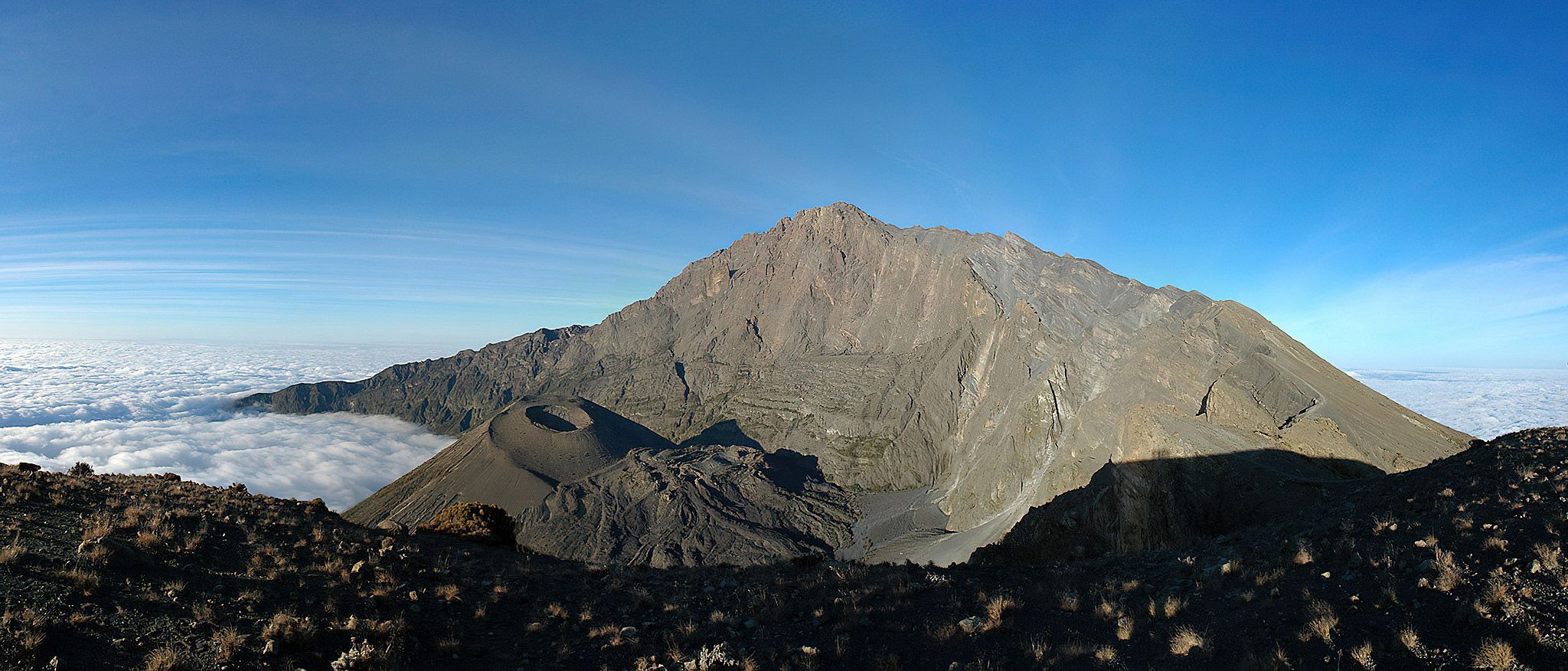 4 DAYS MOUNT MERU HIKING | Outguided
